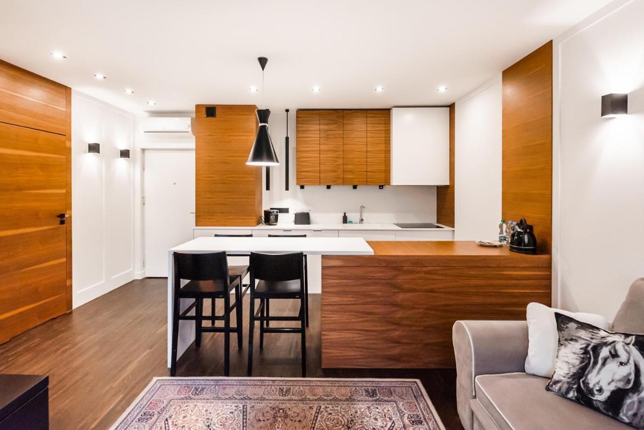 Wola Luxury Wooden Apartment 바르샤바 외부 사진