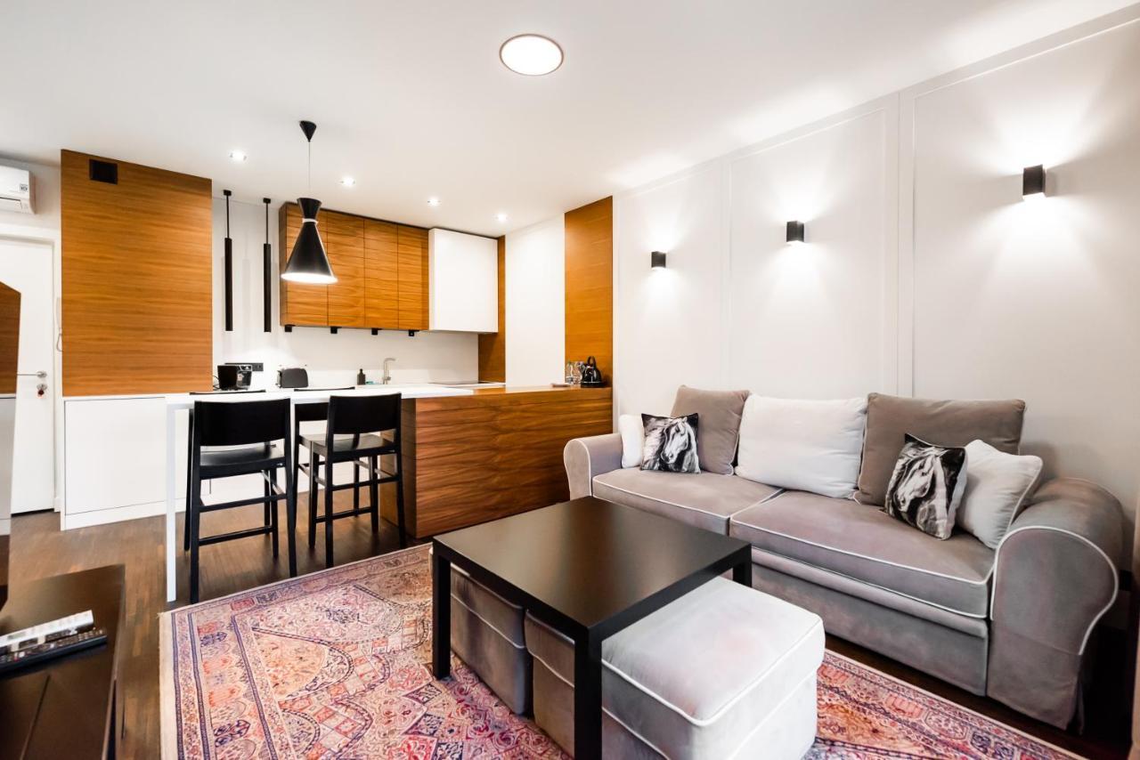 Wola Luxury Wooden Apartment 바르샤바 외부 사진