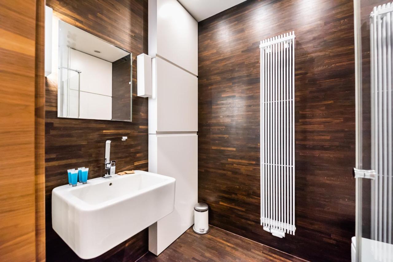 Wola Luxury Wooden Apartment 바르샤바 외부 사진